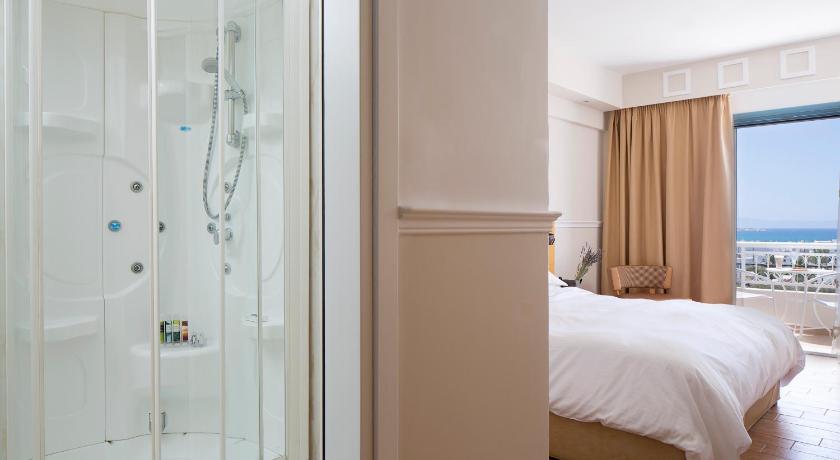 Lagos Mare Hotel