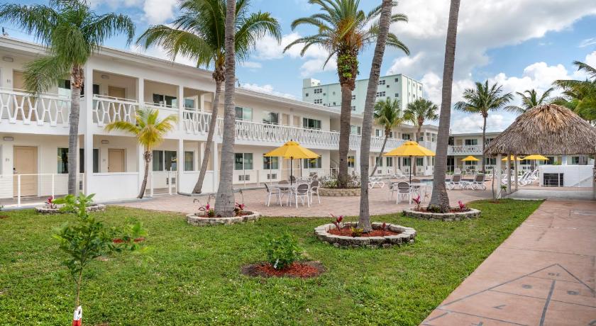 Rodeway Inn near Hollywood Beach