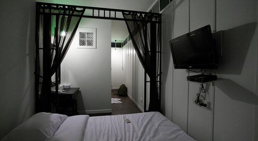 Image of Standard Double Bed with Balcony 7