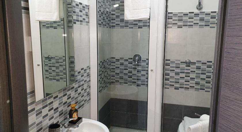 fitta camere portanolana photo