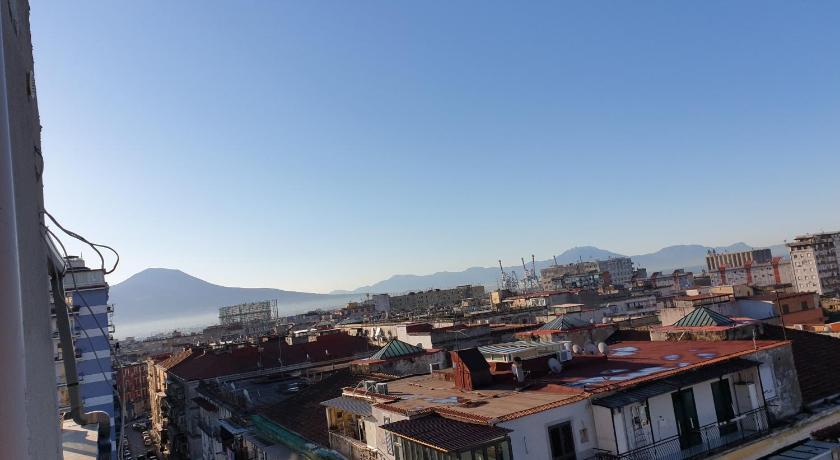fitta camere portanolana — Hotel in Naples