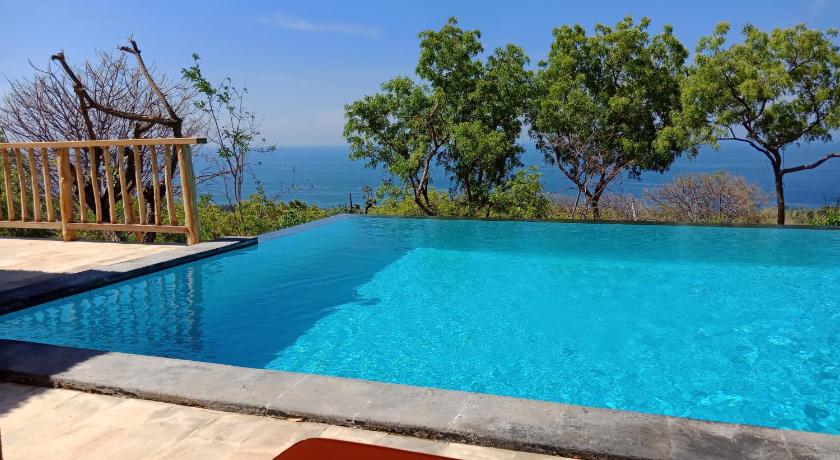 Swimming pool, Samari Hill Villa in Bali