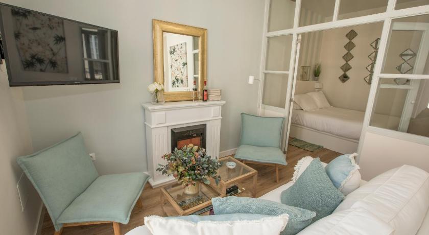 Gr Suites Boutique Catedral — Hotel in Málaga