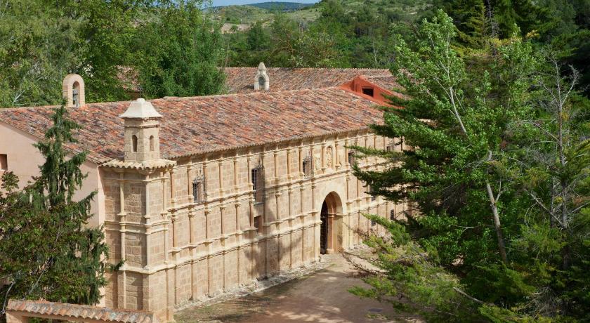 Monasterio De Piedra