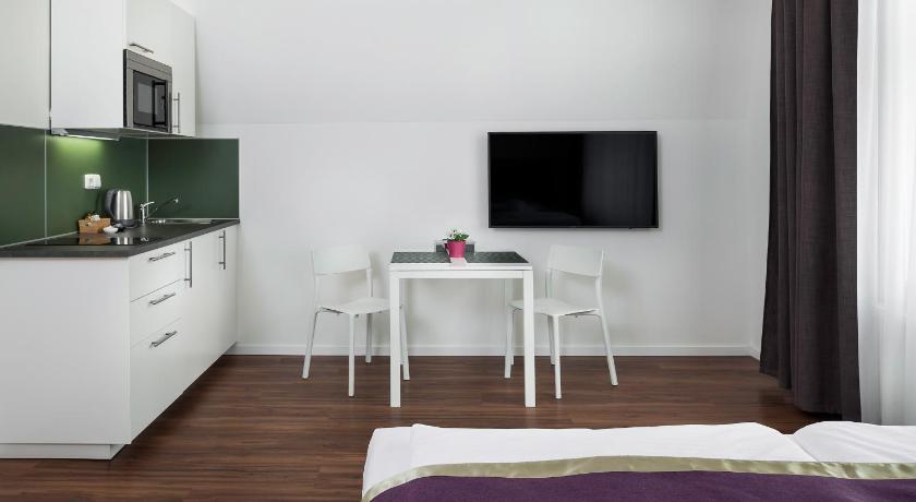 Image of Superior Suite 11