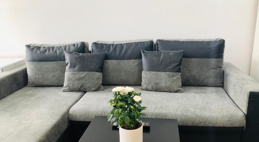 Showcase Apartments - Highcross House Apart Hotel