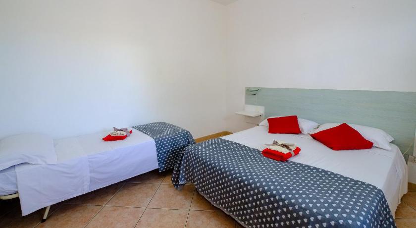 Image of One-Bedroom Apartment 8