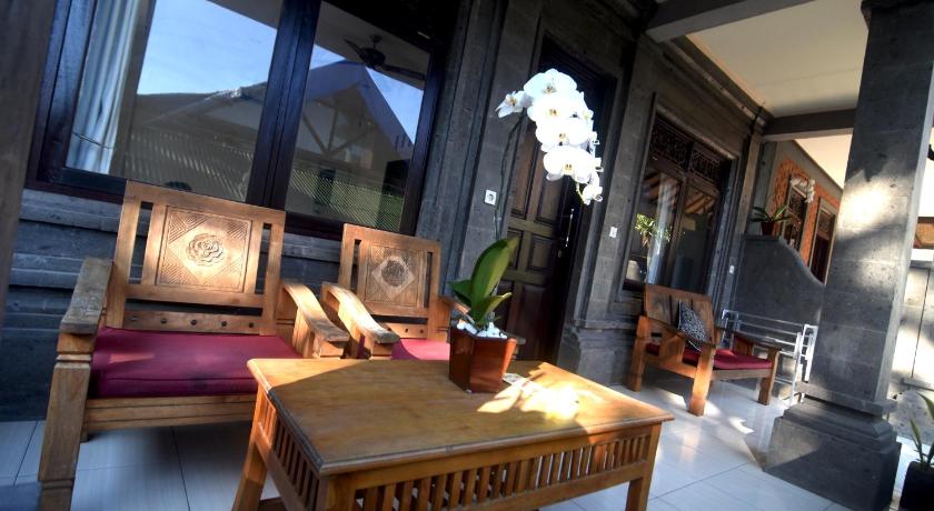 Arik's Homestay Ubud photo