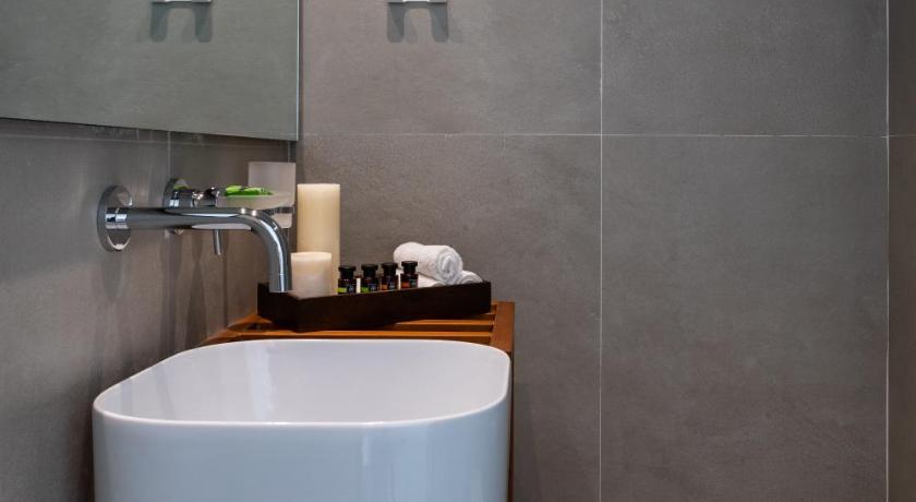 Messinian Icon Hotel & Suites