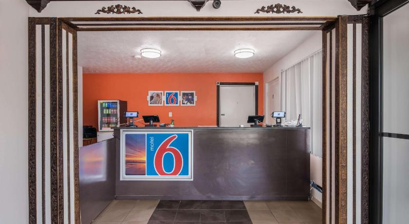 Motel 6-Attalla, AL