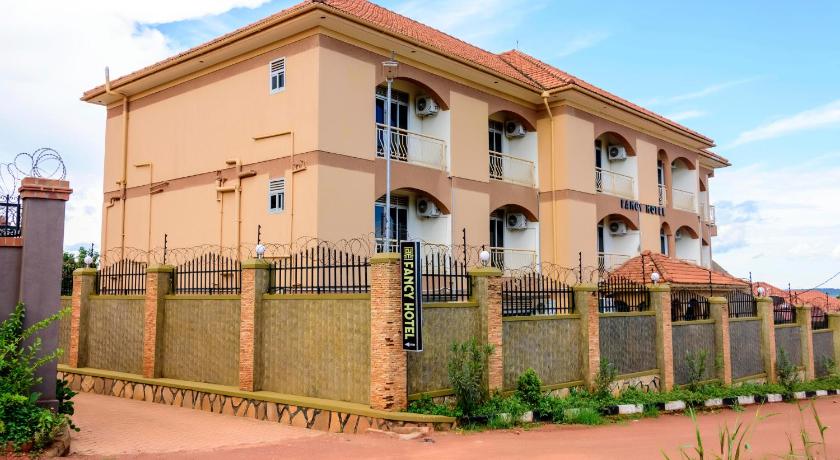 Fancy Hotel Munyonyo photo