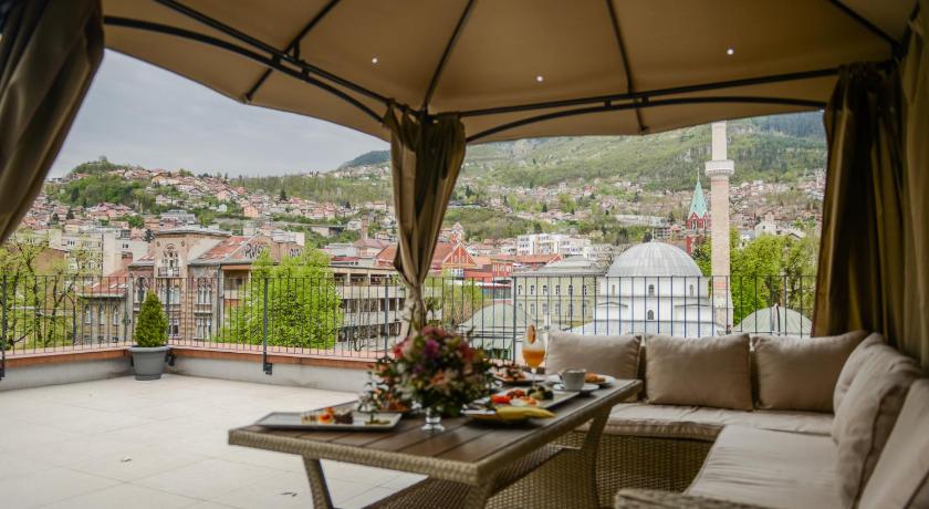 Image of Deluxe Double or Twin Room with Balcony 1