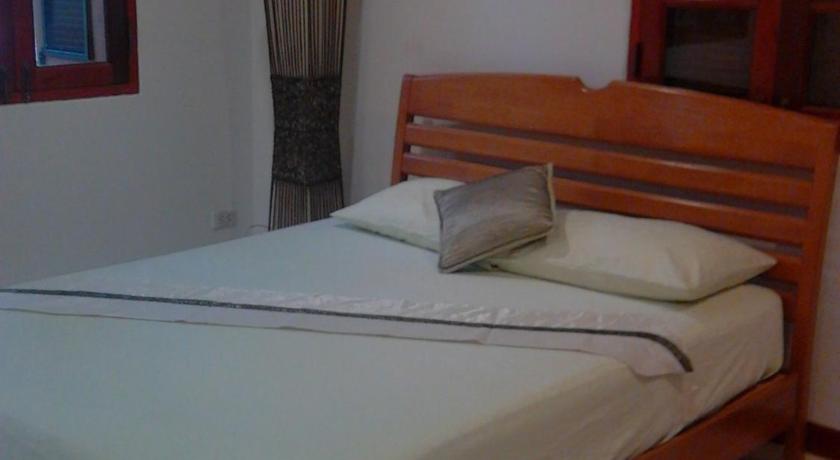 Image of Standard Double Room with Garden View 9