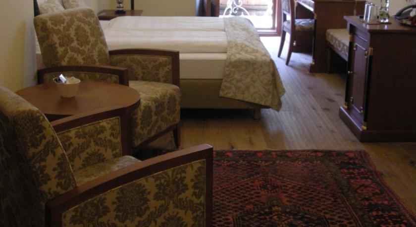 Image of Double Room with Balcony to the Market 1
