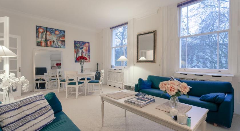 1 Bedroom Flat In Pimlico With Private Terrace London