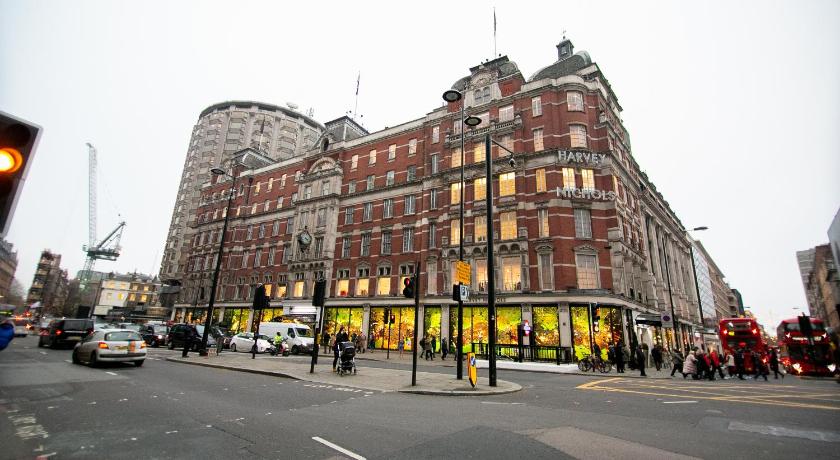 Knightsbridge Apartments photo