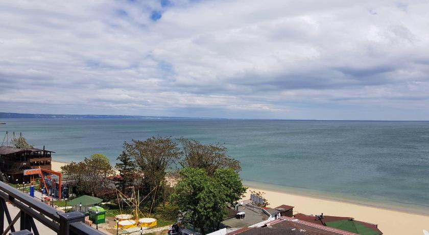 Golden Sands Rentals Apartments - image 22