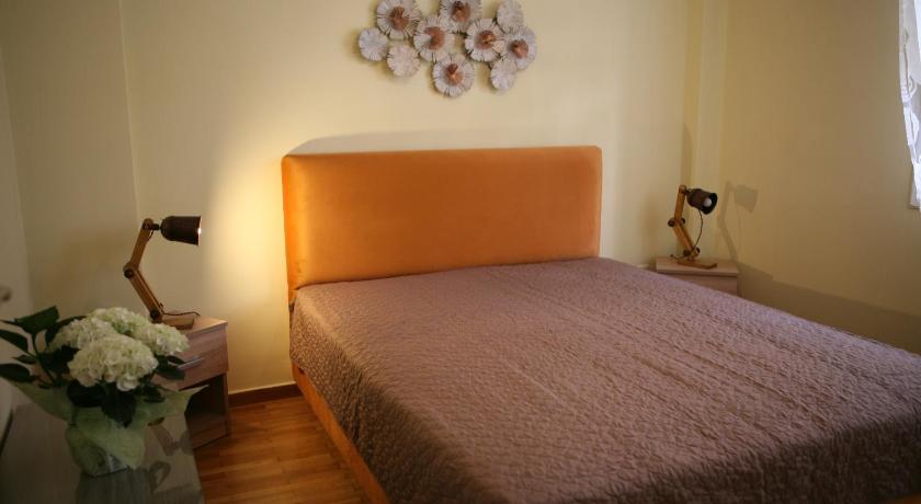 Marika Apartment — Hotel in Athens
