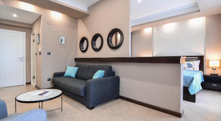 Image of Superior One-Bedroom Apartment with Sea View 6