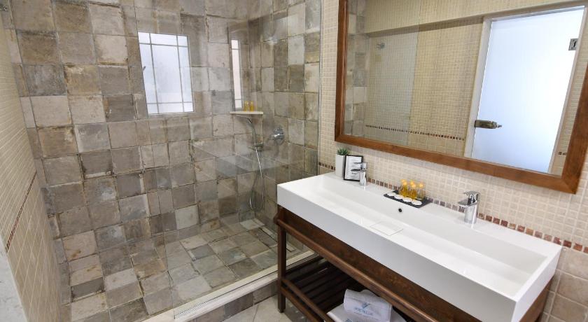 Image of Superior Double Room with Sea View 13