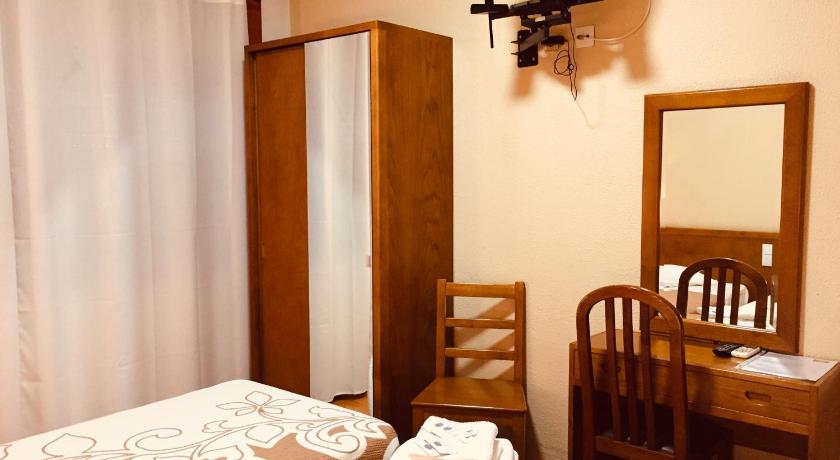 Image of Twin Room 2