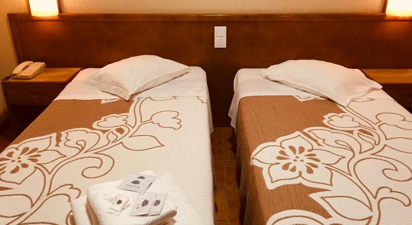 Image of Twin Room 1