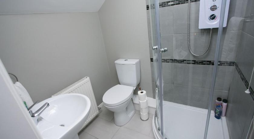 University Road Apartments photo