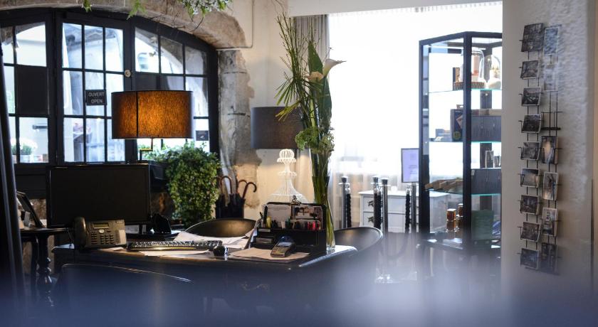 Petit Hotel Confidentiel photo
