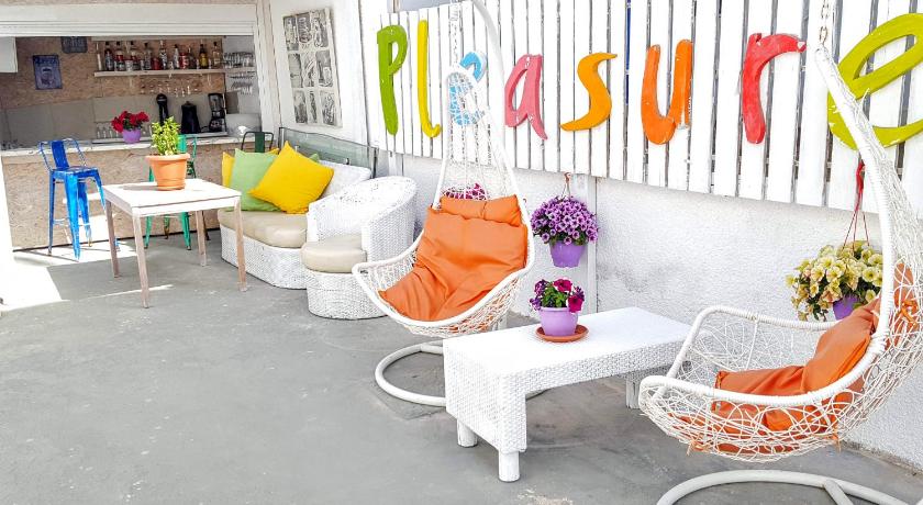 Pleasure Seaside Rooms photo