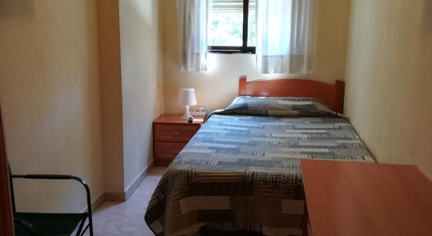 ブルネテ Hostal Brunete ホテル 外観