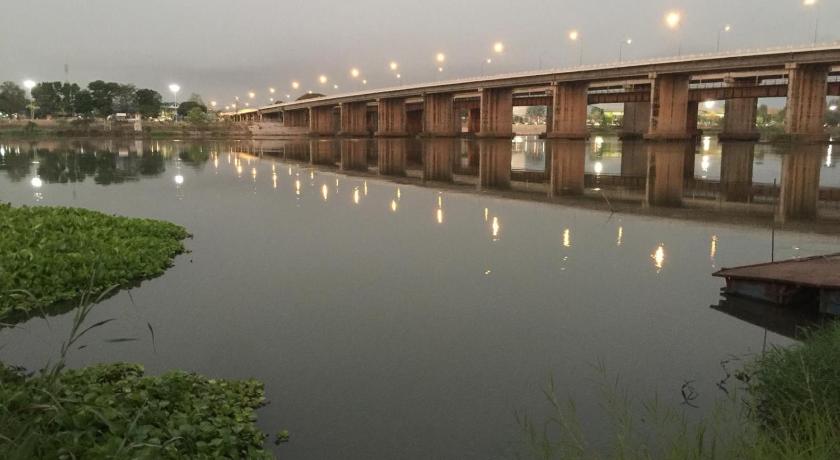 甘烹碧 Home by the bridge Hotel 2星级 酒店 餐厅