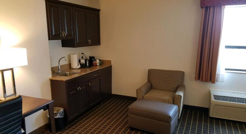 Best Western Plus Eagleridge Inn and Suites