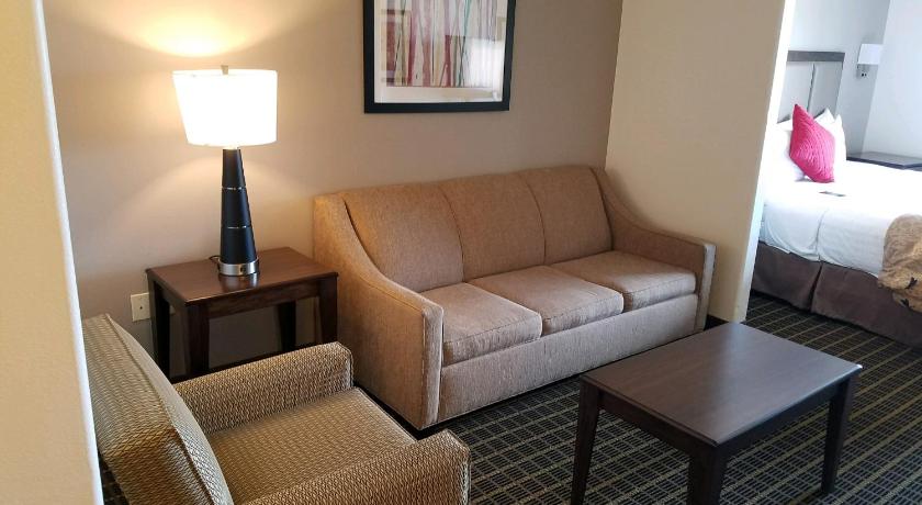 Best Western Plus Eagleridge Inn and Suites