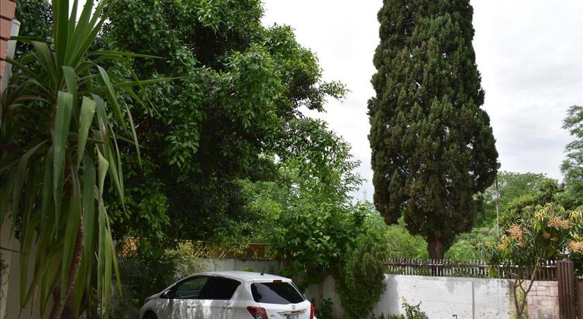 Tulip guesthouse - image 3