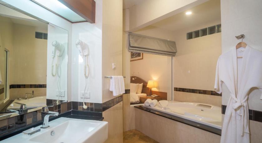Image of Beachfront Suite 6