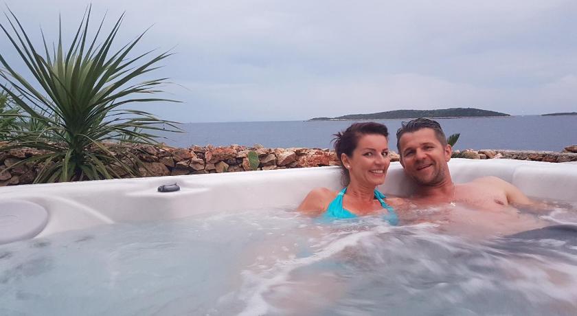 Villa Carisma island Vis photo
