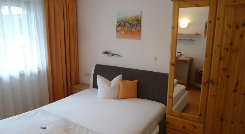 Landhaus Klausnerhof Hotel Garni photo