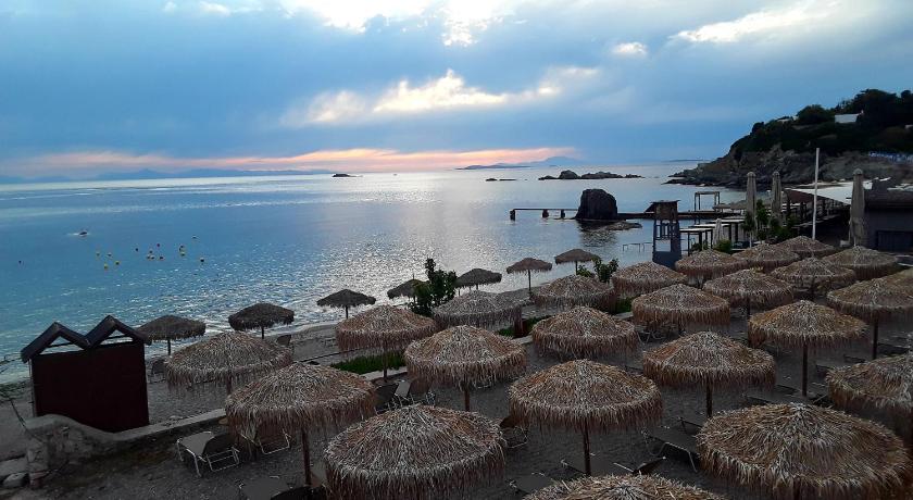 アナビソス New seafront studio 4つ星 シングルルーム 眺望