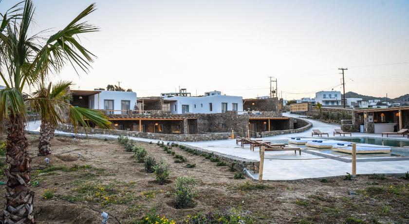 Myconian Crown Suites