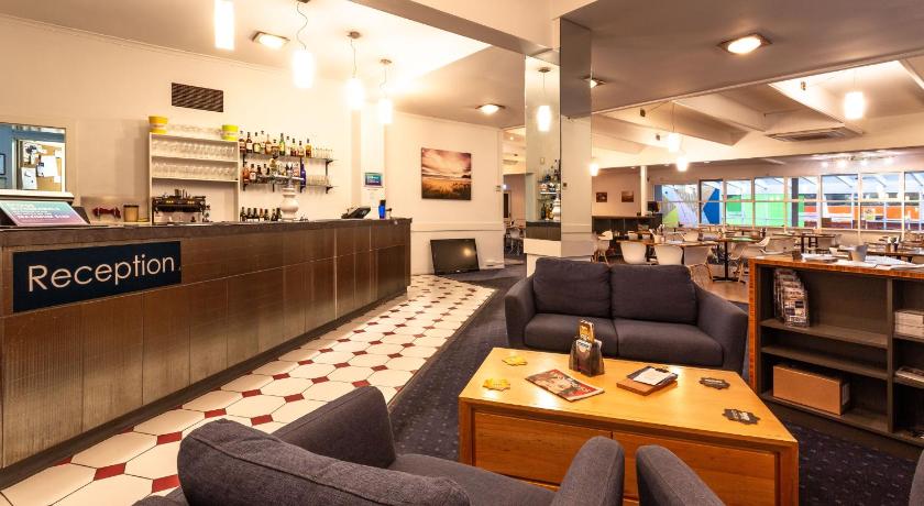 Kingston Hotel photo