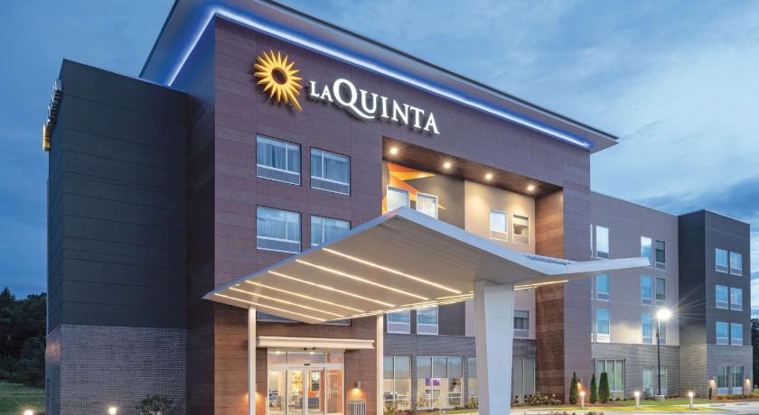 La Quinta Inn & Suites by Wyndham Opelika Auburn