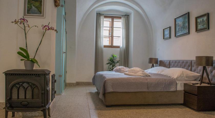 Image of Comfort Quadruple Room 9