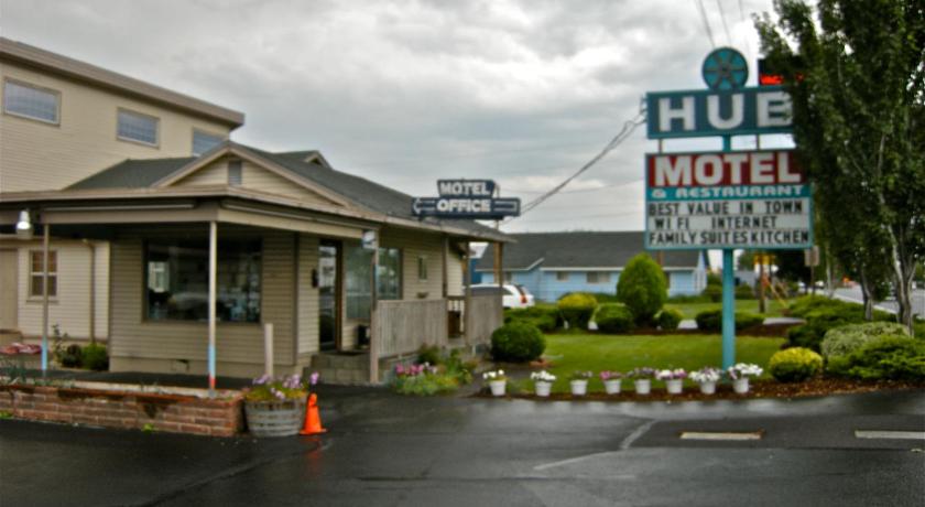 Hub Motel photo