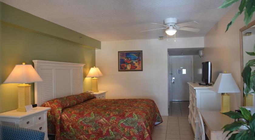 King Room - Non-Smoking, Pirate's Cove Resort and Marina - Stuart in Port Salerno