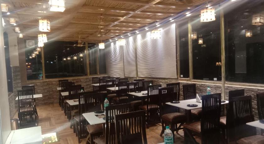 Hotel Shivaay Grand - image 4
