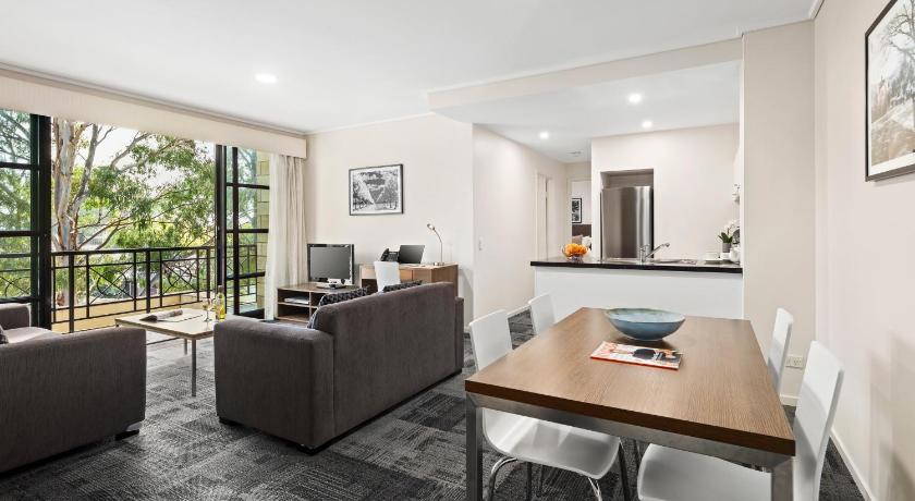Quest Narre Warren photo