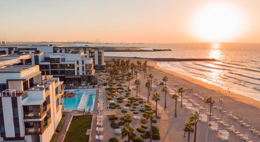 Nikki Beach Resort & Spa Dubai photo