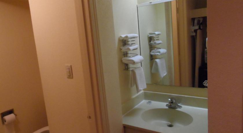 Americas Best Value Inn Evansville