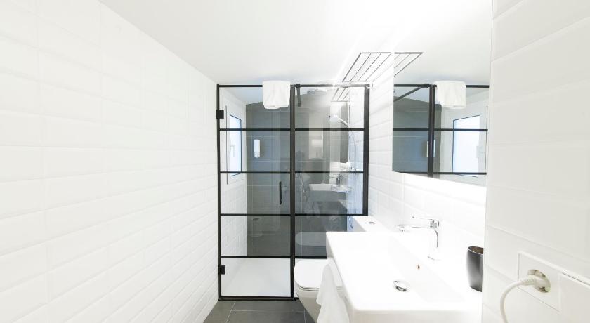 Antique Pamplona Tres Reyes Apartments photo