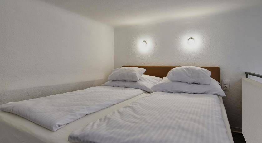 Image of Economy Apartment 15